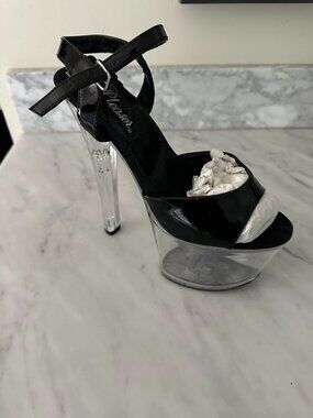 Womens Pleaser Heels  SKY-309LT Size 8  THEY LIGHT UP!!!